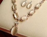 Vintage Style Crystal Earrings and Necklace Jewelry Set